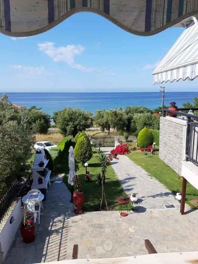 Ianos Apartment